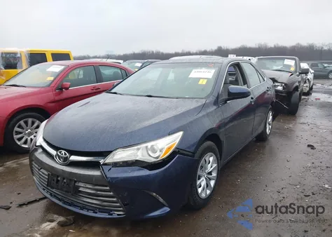 2017 Toyota Camry Le z USA, uszkodzony, nr VIN 4T1BF1FK5HU803652